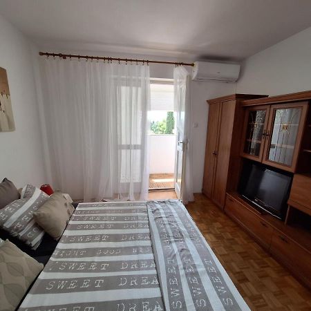 Two Bedroom Apartment Alma Задар Екстериор снимка